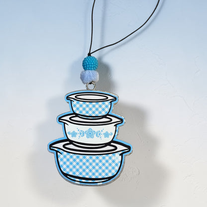 Pyrex Bowls (available in many colors)