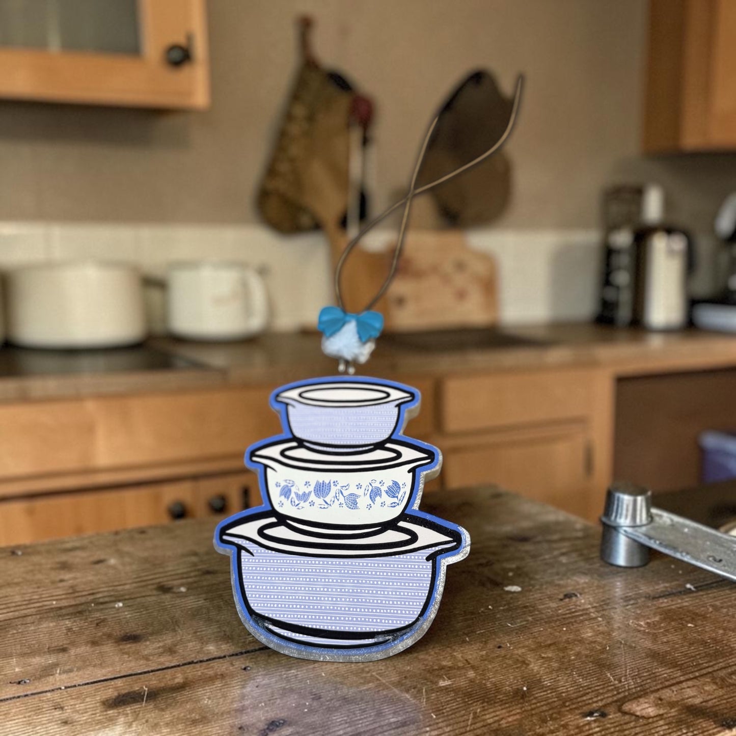 Pyrex Bowls (available in many colors)